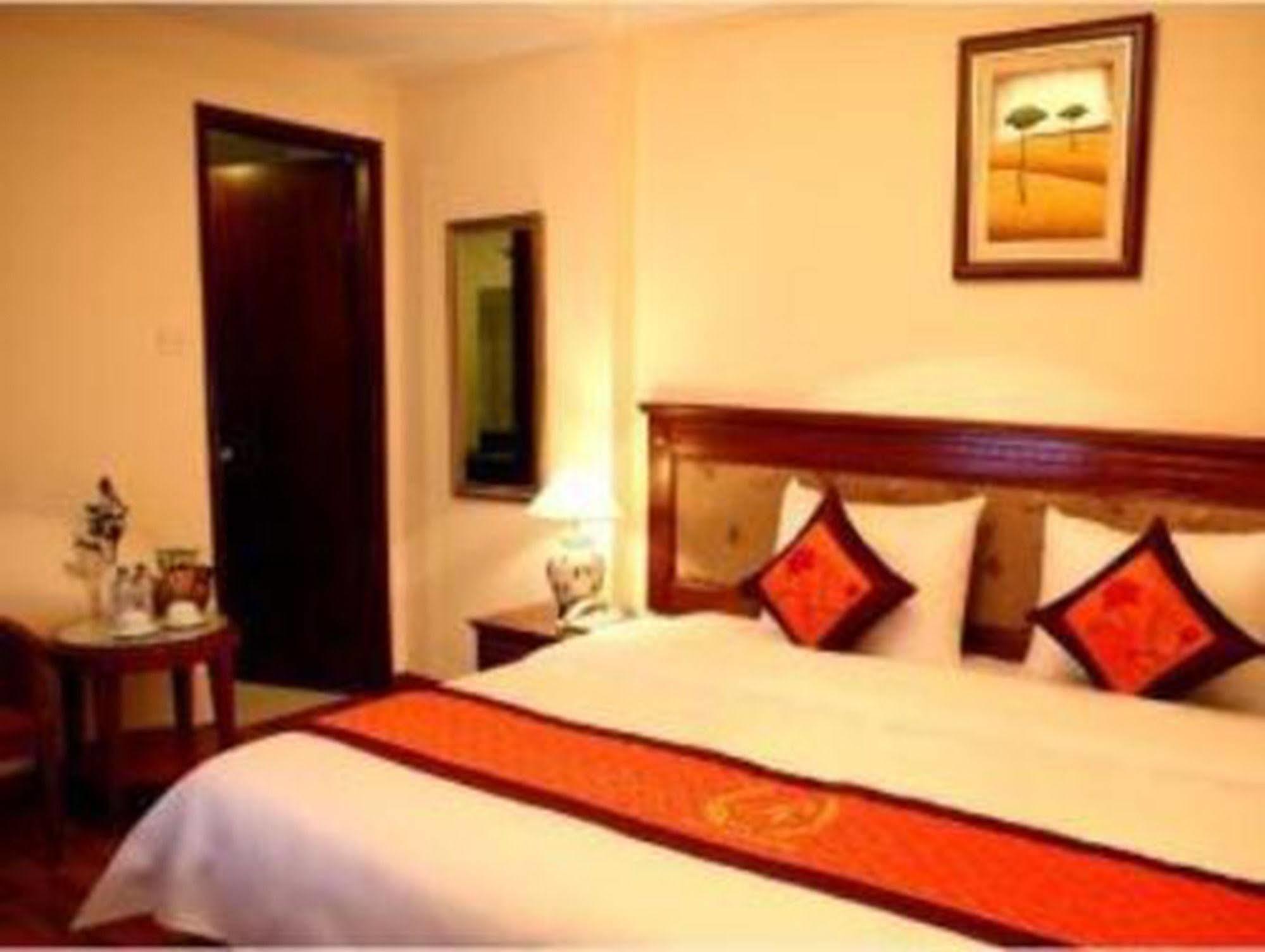A25 Hotel - 12 Lien Tri Hanoi Eksteriør bilde