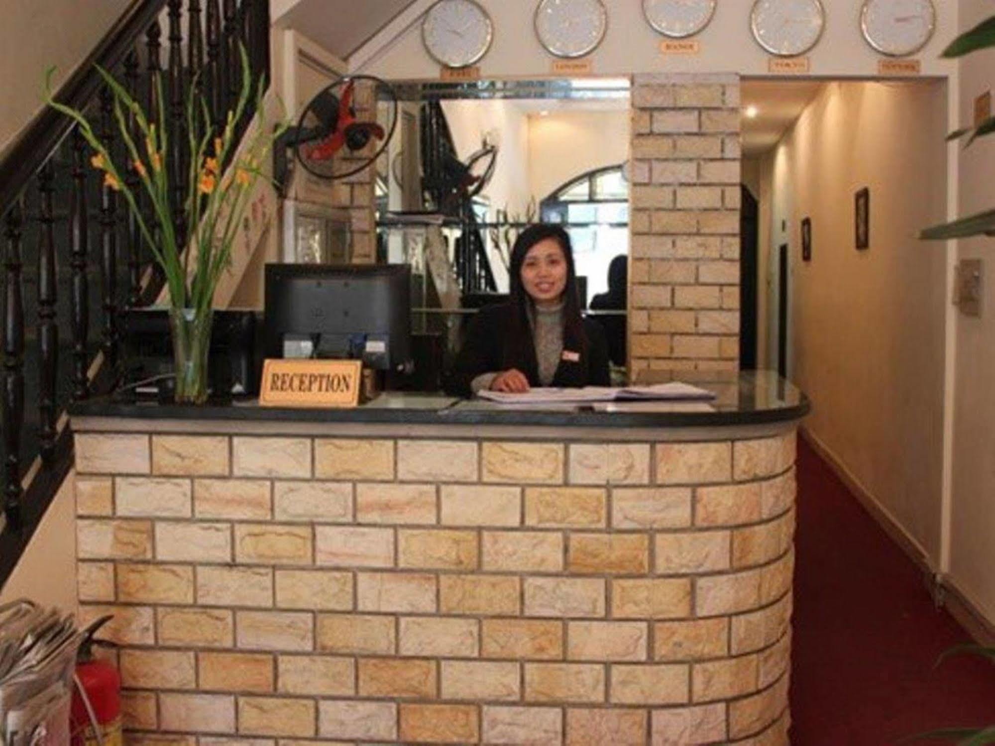 A25 Hotel - 12 Lien Tri Hanoi Eksteriør bilde